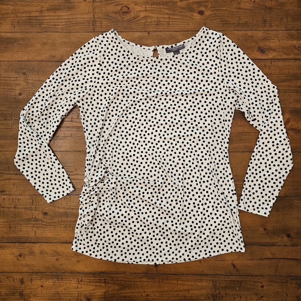 A Pea in the Pod Maternity top size Large